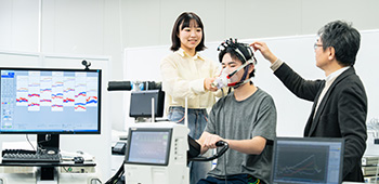 運動中や動作中の脳血流変化に関する研究